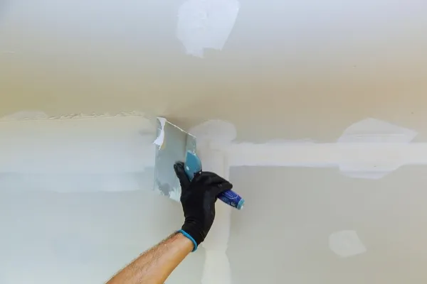 Drywall Crack Repair